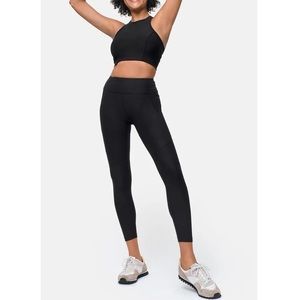 Outdoor Voices • Leggings